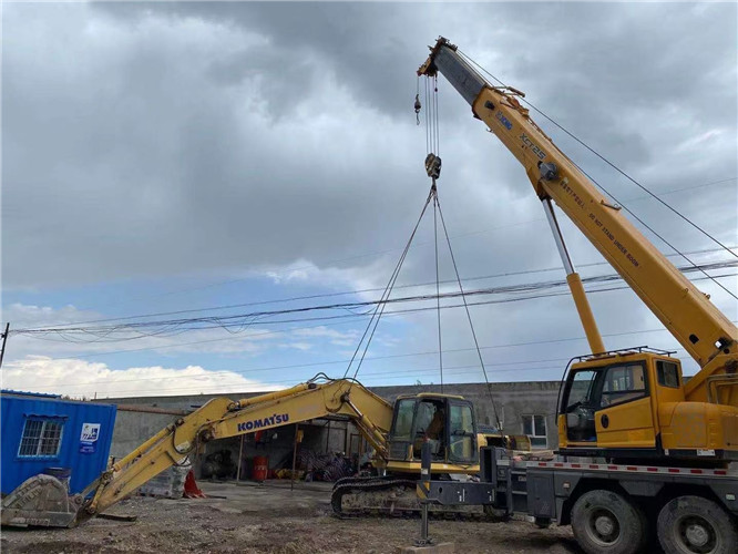 定边县25吨吊车的工作半径是多少？