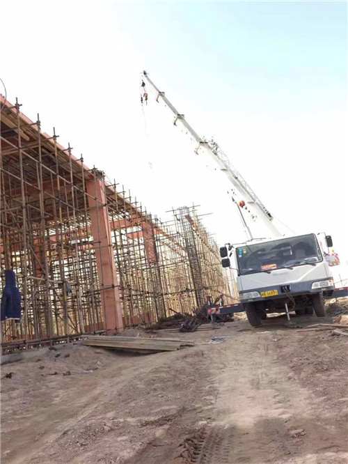 定边县吊车作业的安全注意事项有哪些？